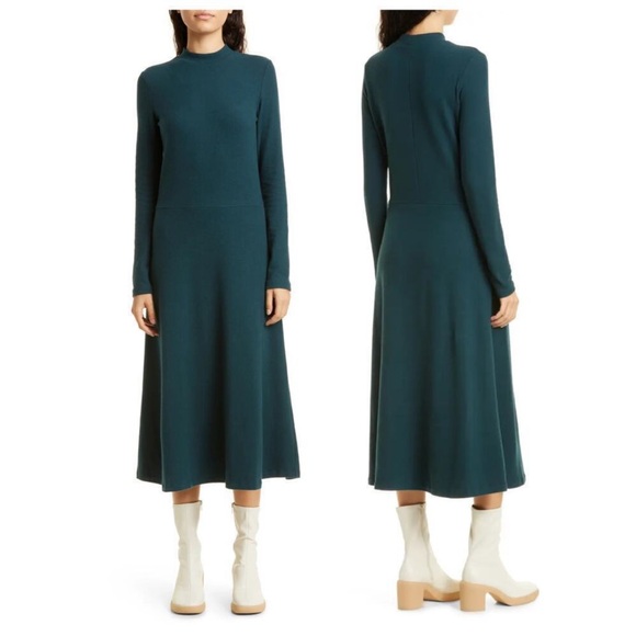 Vince Dresses & Skirts - Vince long sleeved mock neck dress Petite Small in gorgeous green